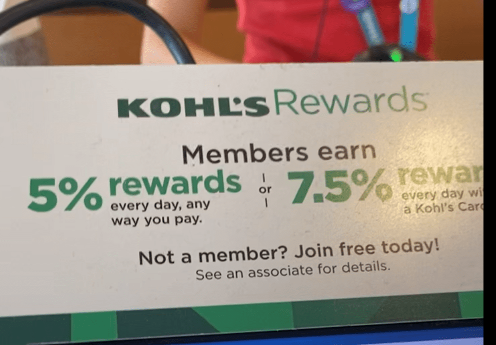 Think Twice Before Getting a Department Store Credit&nbsp;Card