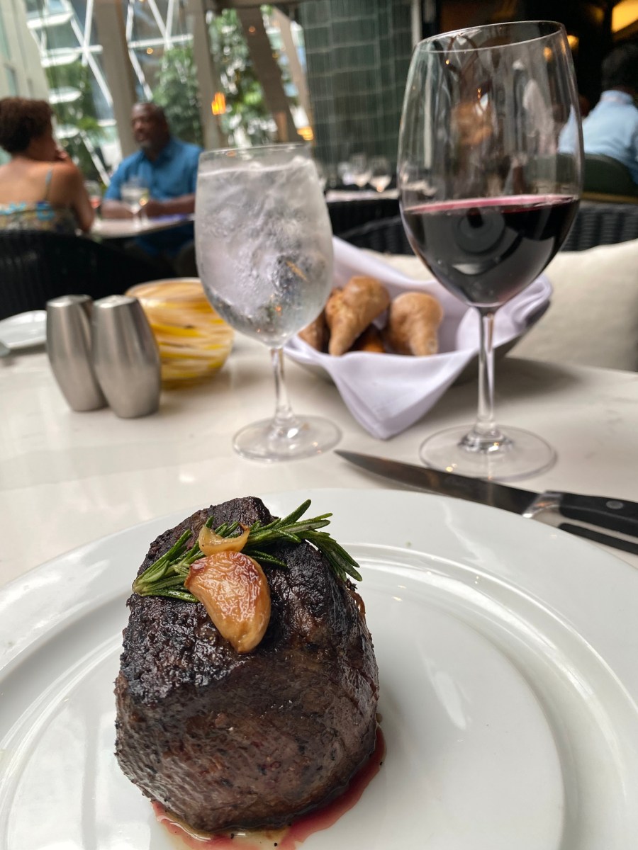 Royal Caribbean Unlimited Dining Package: What You’re Really Paying and Whether It’s Worth&nbsp;It